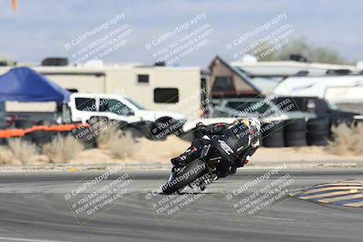 media/Nov-16-2025-Race Pace (Sun) [[8c5fa54630]]/Non Verified Riders (1st 20 Minutes)/4-Turn 16 (1116am)/